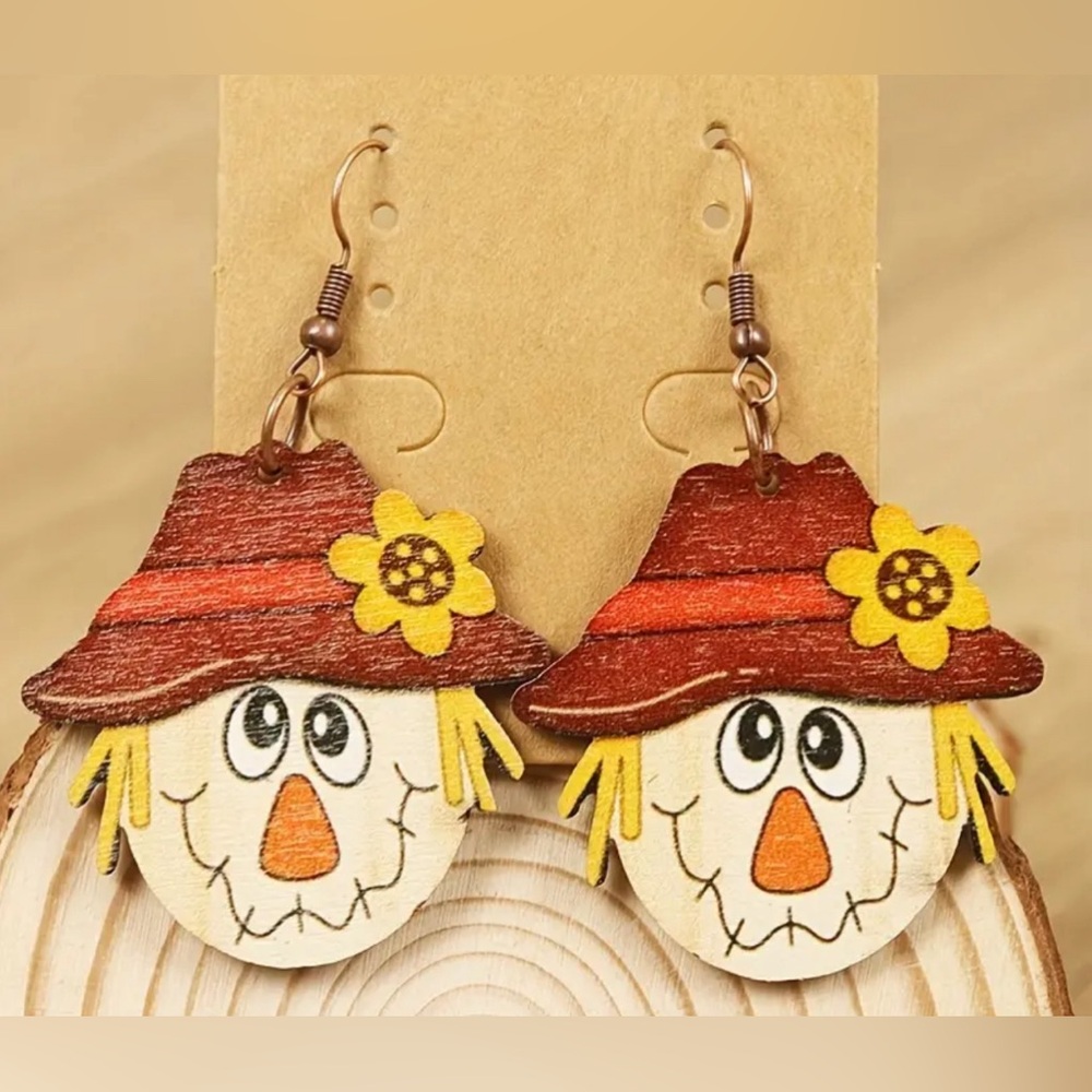 Scarecrow Sunflower Wooden Dangle Earrings Halloween Thanksgiving Rustic Cute.‎